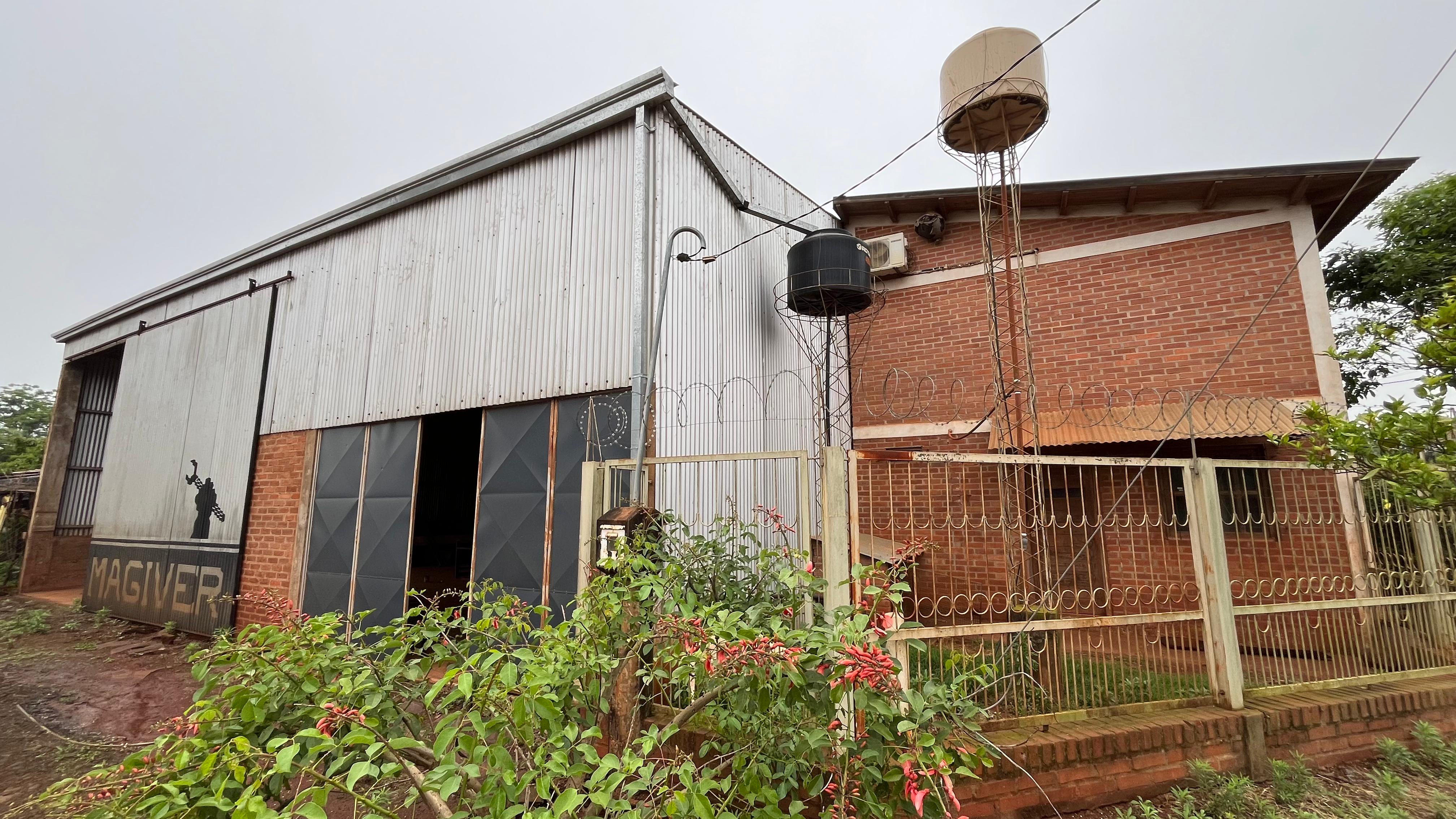 Galpon mas oficinas en Alquiler en San Vicente, Misiones